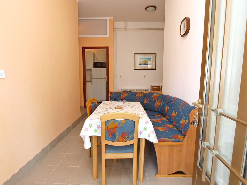 Apartment Rov 894 Medulin Eksteriør bilde